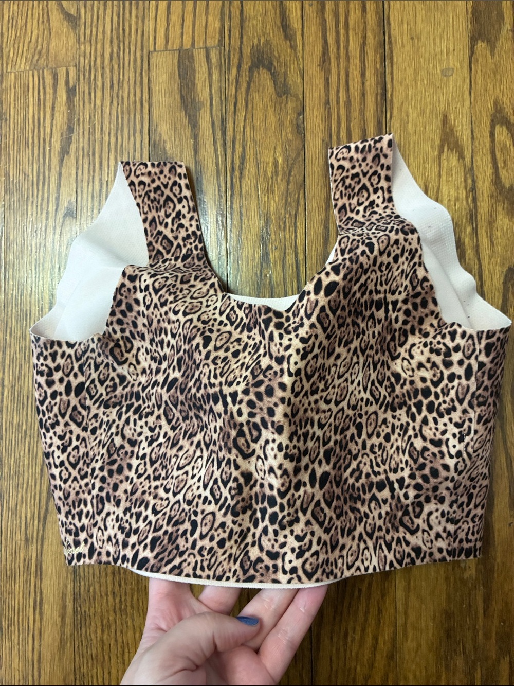 Victoria's Secret Leopard Print Wireless comfy Bra fits size L-XXL - Picture 3 of 4